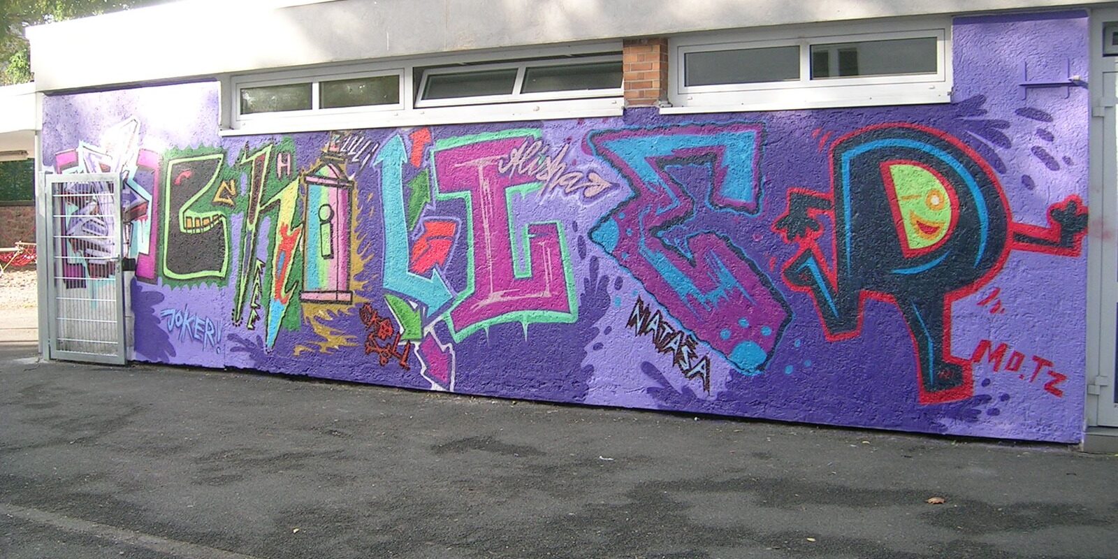 graffitiauftrag-graffitikuenstler-graffitikids-artmos4-schiller-schule-event-graffiti-offenbach
