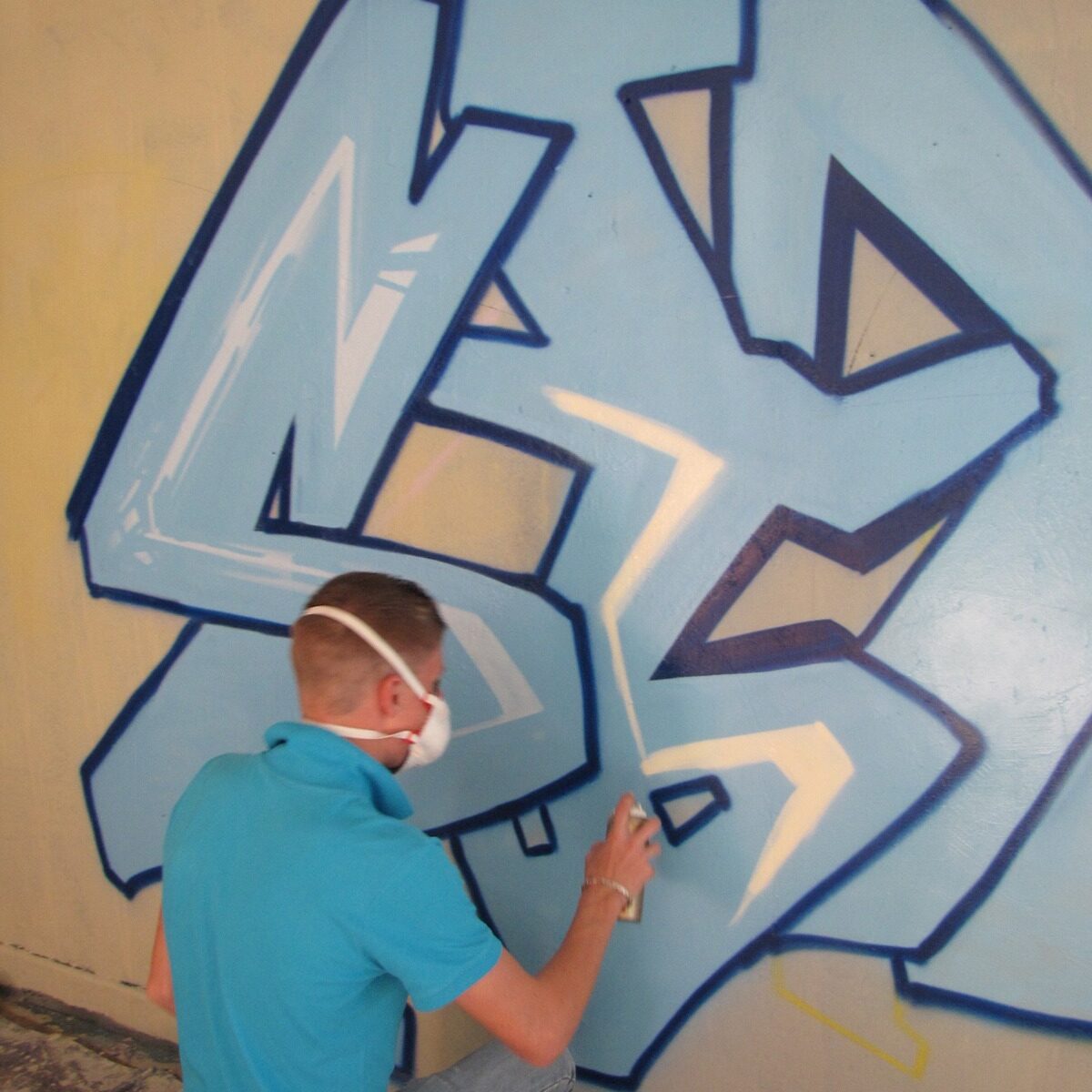 graffitiauftrag-graffitikuenstler-graffitikids-artmos4-walldorf-street-style-event-graffiti-walldorf