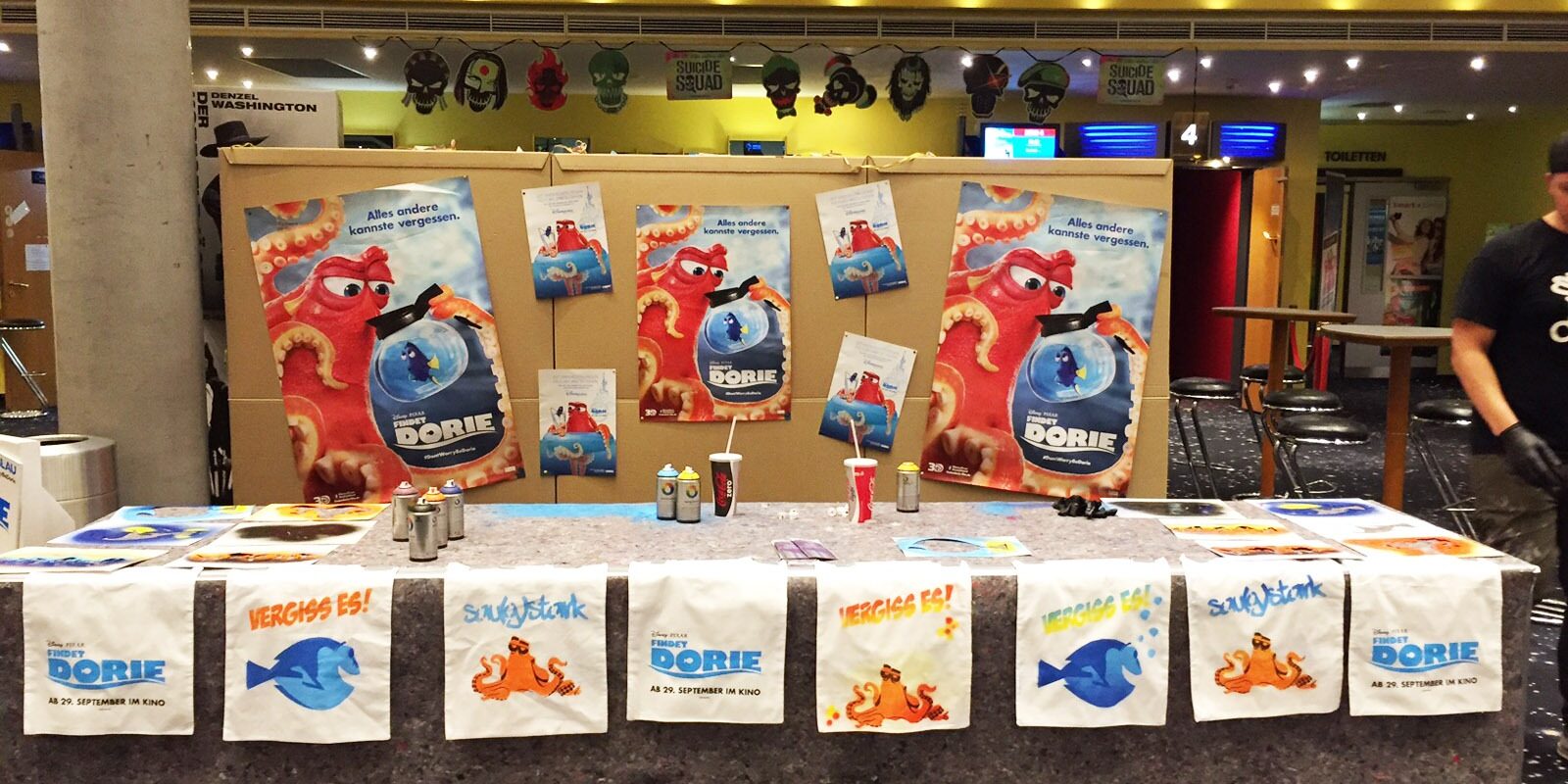 graffitiauftrag_graffitikuenstler_showgraffiti_artmos4_Kino_Event_Disney_Graffiti_3 graffitiauftrag-graffitikuenstler-showgraffiti-artmos4-kino-event-disney-graffiti