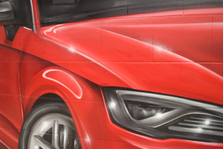 graffitiauftrag-graffitikuenstler-artmos4-Audi_Ingolstadt_2014_Auto_grafisch_innen_rot_fotorealistisch_Fahrzeuge