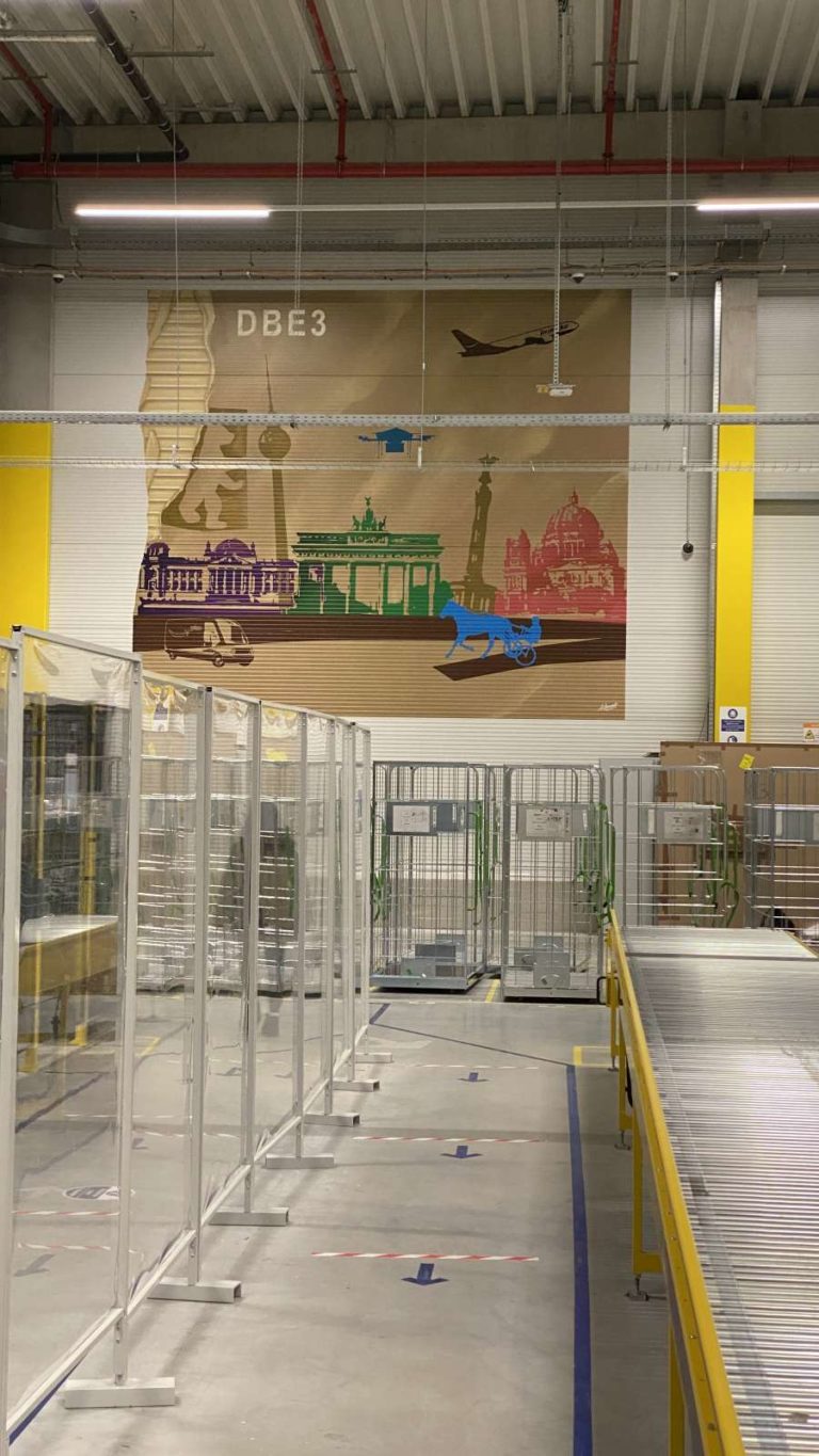 graffitiauftrag-graffitikuenstler-artmos4-Amazon_Berlin_2020_skyline_innen_bunt_katon_sehenswürdigkeiten_silhouette_drohne_03