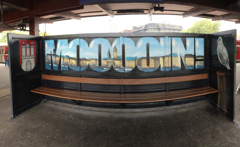 Graffitikuenstler, Graffitiauftrag, Artmos4, DeutscheBahn, Schriftzug, Fotorealistisch