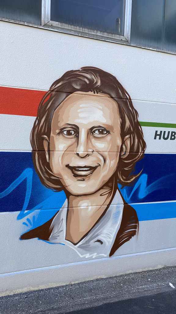 graffitiauftrag_graffitikuenstler_artmos4_EuroLub_2022_aussen_Produkte_Fahrzeug_München