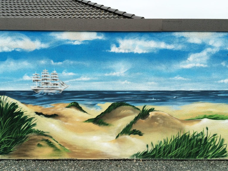 Graffitikuenstler, Graffitiauftrag, Artmos4, Schiff, Meer, Fotorealistisch