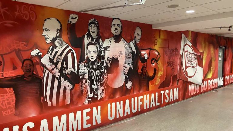 graffitiauftrag_graffitikuenstler_artmos4_OFC_Kickers_Stadion_Bieberer_Berg_2022_Sport_Fußball_Fans_Schrift_Silhouetten_Folie_Tags_Graffiti_Style_innen_02