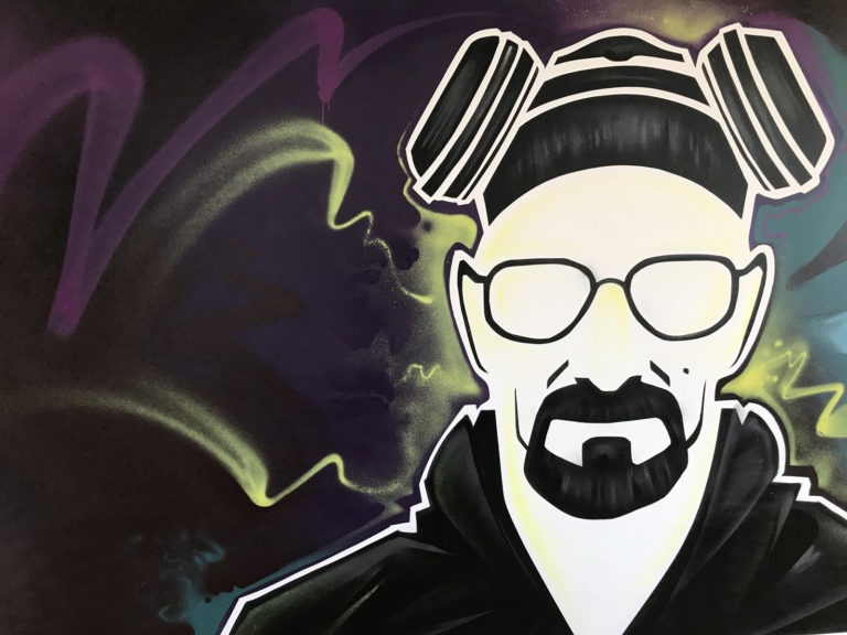 graffitiauftrag-graffitikuenstler-artmos4-reicherdt-breaking-bad-heisenberg-hintergrund-gesicht-mensch-grafisch-innen-blau-lila-schwarz-illustrativ-folie-privat