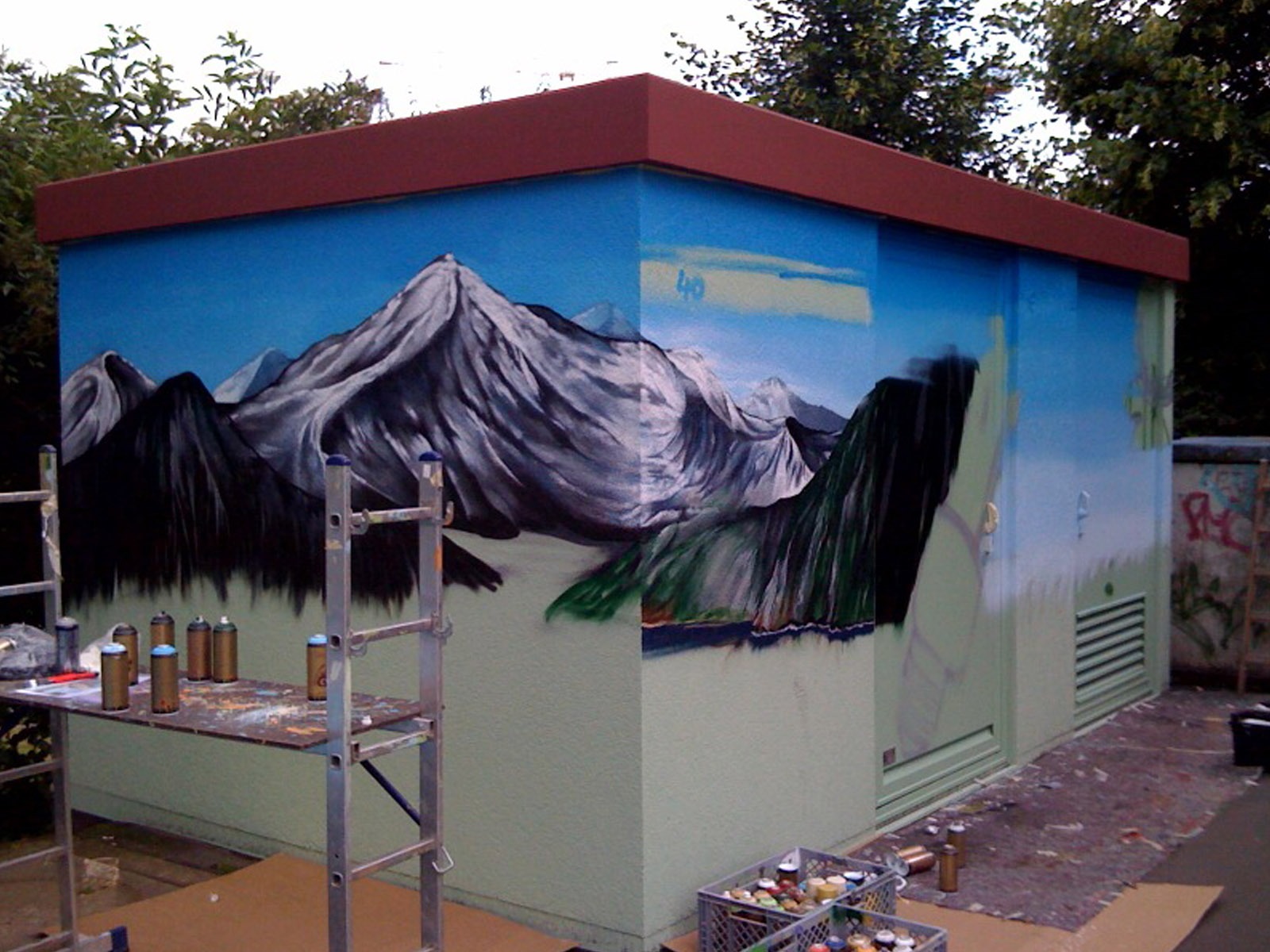 graffitiauftrag_graffitikuenstler_artmos4_stadtwerke_marburg_landschaft_energie_2 graffitiauftrag_graffitikuenstler_artmos4_stadtwerke_marburg_landschaft_energie_2