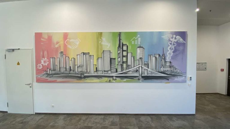 graffitiauftrag_graffitikuenstler_artmos4_sthree_frankfurt_sehenswürdigkeiten_skyline_icons_schrift_innen