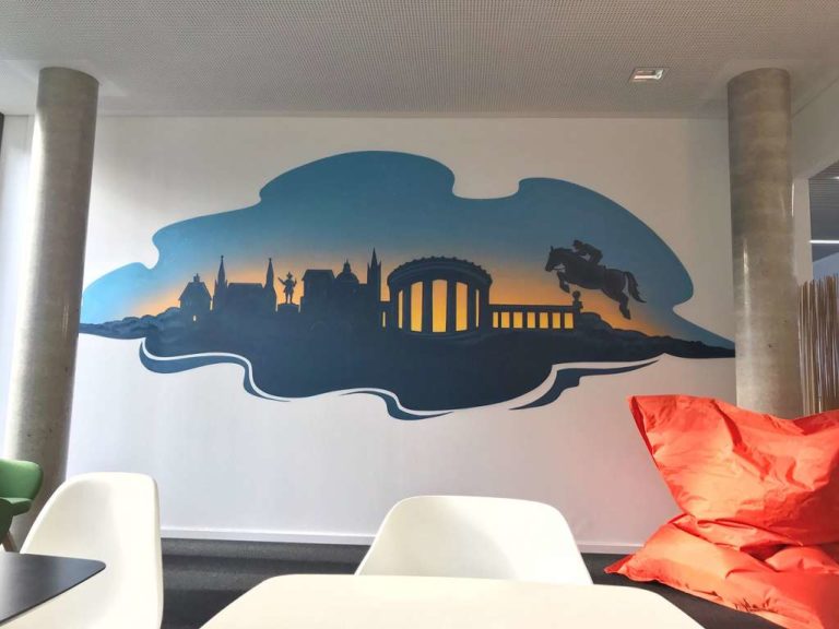 graffitiauftrag_graffitikuenstler_artmos4_SVA_System_Vertrieb_Alexander_GmbH_Aachen_2022_Skyline_Pferd_Sonnenuntergang_grafisch_skyline_kayo_04