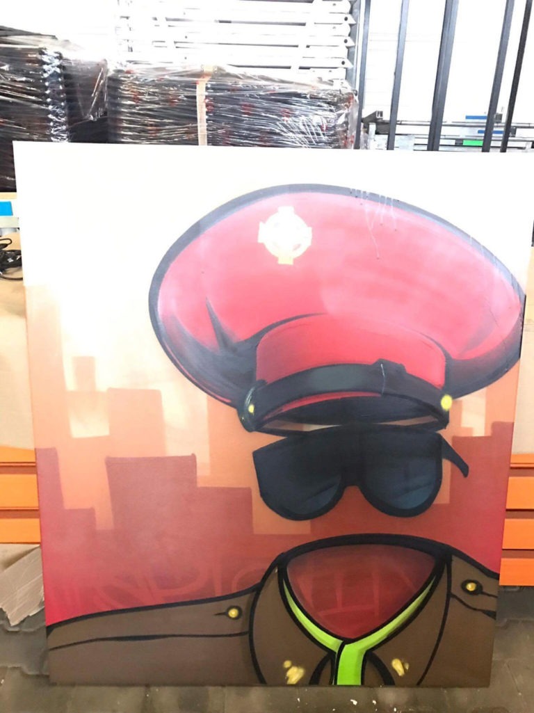 graffitiauftrag-graffitikuenstler-artmos4-vdafone-event-leinwaende-logo-schrift-skyline-musik-name-graffiti-schrift-tags-style-bunt