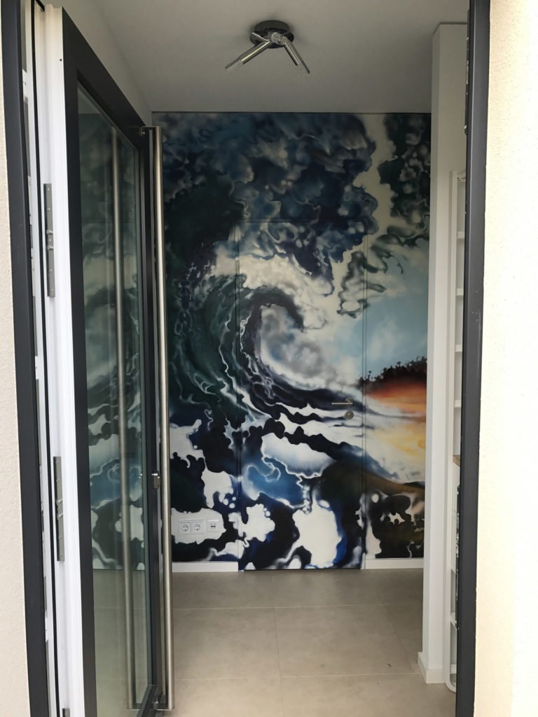 graffitiauftrag-graffitikuenstler-artmos4-welle-berlin-wasser-meer-landschaft-innen-blau-illustrativ-privat