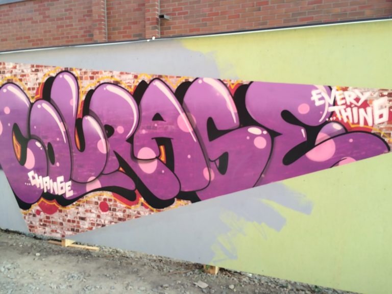 graffitiauftrag-graffitikuenstler-artmos4-Porsche_2016_auto_detail_bunt_grau_schwarz_fotorealistisch_kunst_wand