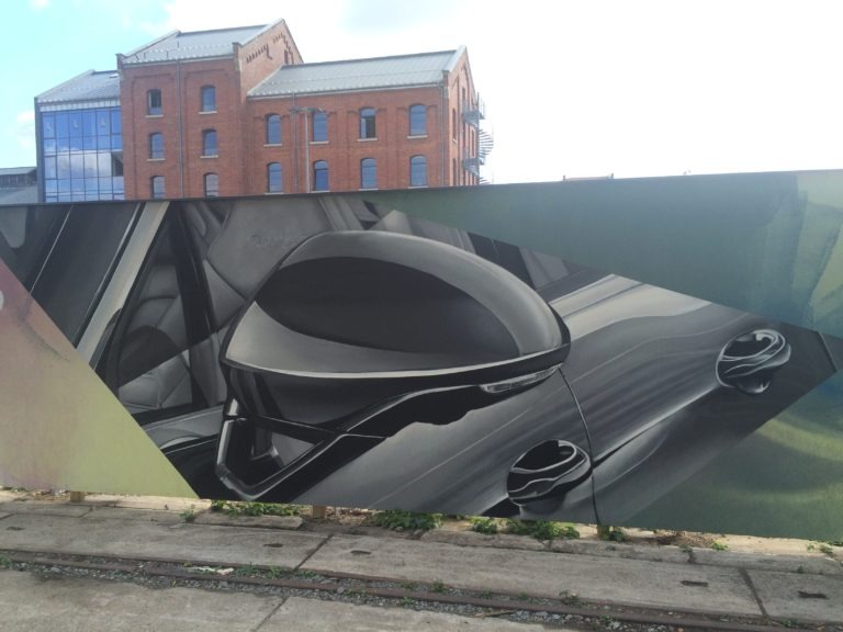 graffitiauftrag-graffitikuenstler-artmos4-Porsche_2016_auto_detail_bunt_grau_schwarz_fotorealistisch_kunst_wand