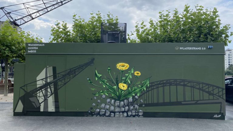 silhouette-pflanze-loewenzahn-kran-aussen-gruen-folie-graffiti-05-graffitiauftrag-graffitikuenstler-artmos4